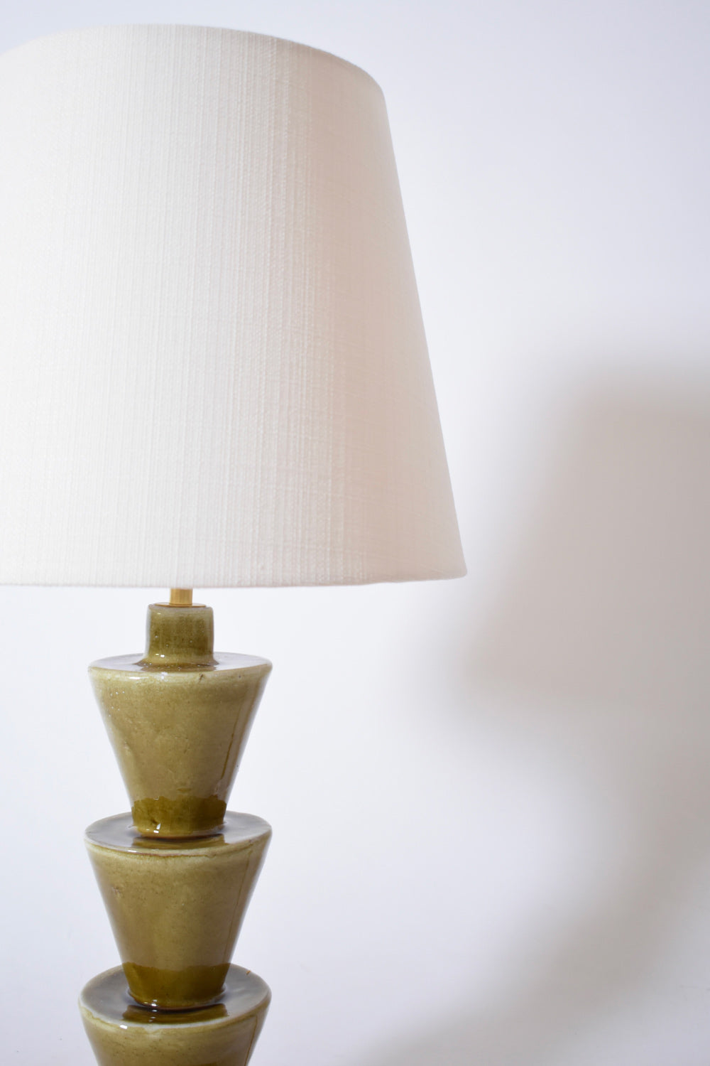 "Nizwa" narrow 33cm beige ceramic table lamp, Barracuda Edition.