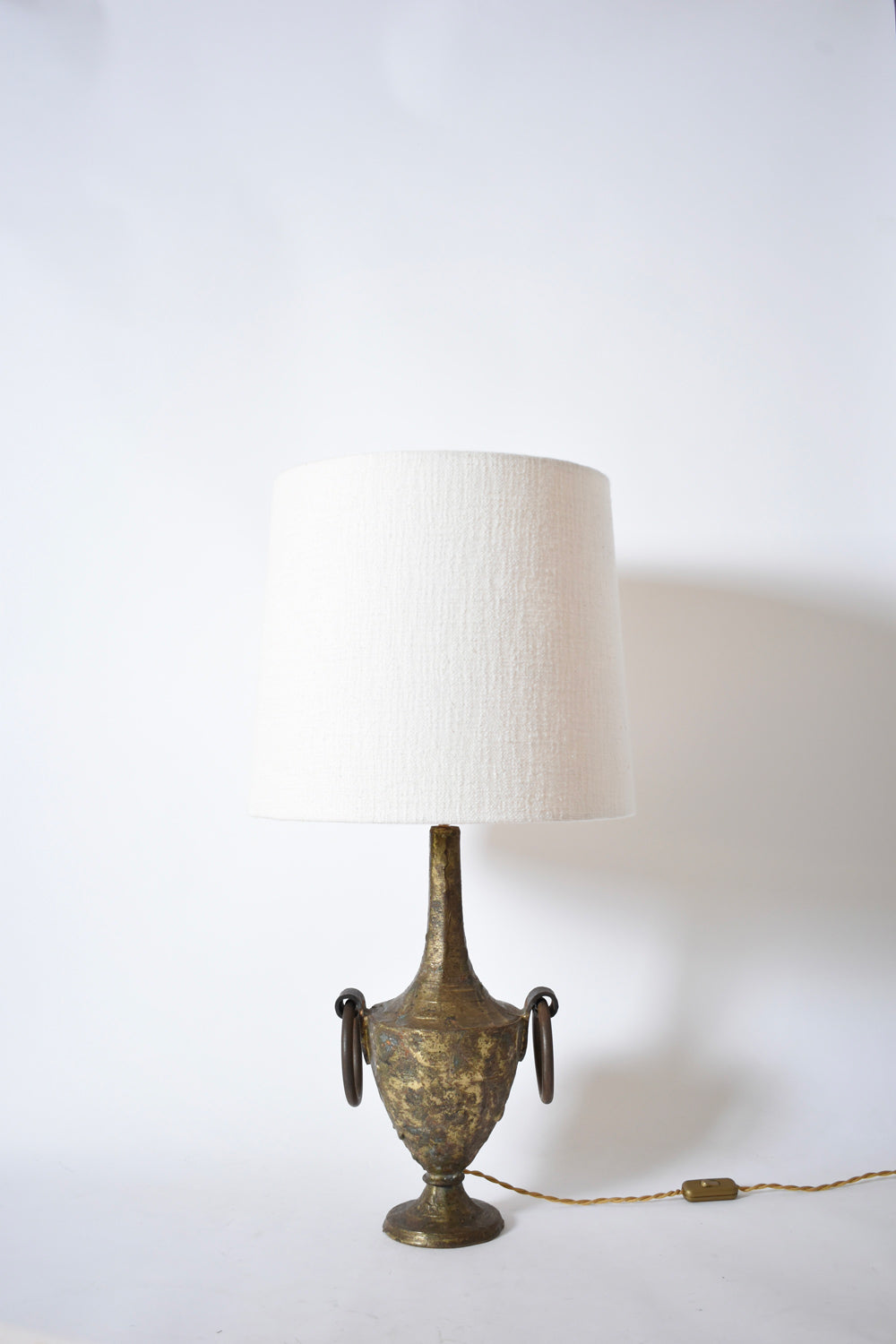 Pedestal gilded iron Max Bré lamp, 1970s.