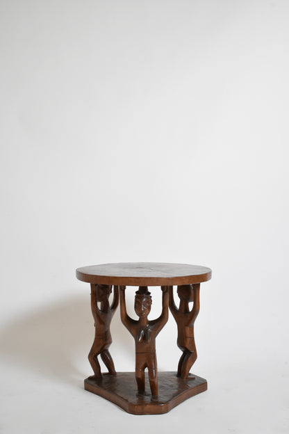 Monoxyl african pedestal round table, 1960s.