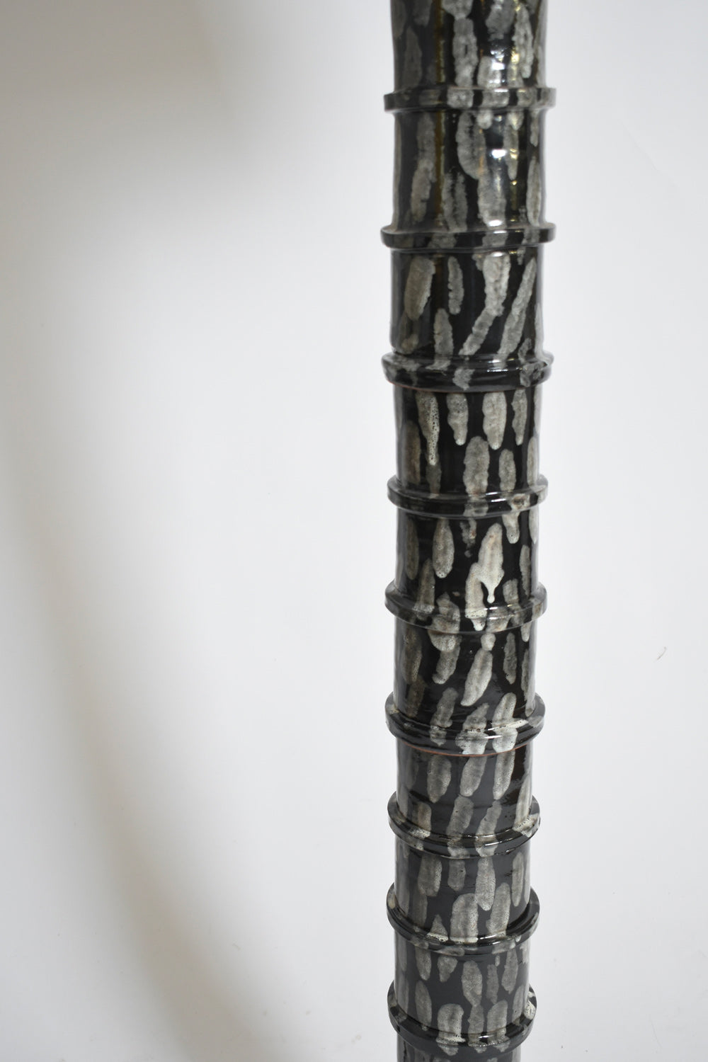 "Inle" grey and black ceramic floor lamp, Barracuda edition.