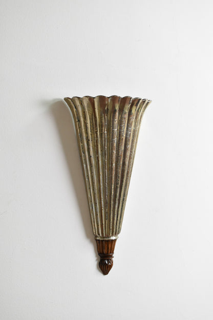 Pair of horn-shaped wall lamps, 1920s.
