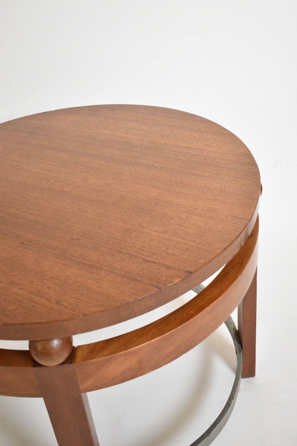 Modernist round wooden pedestal table, 1930s