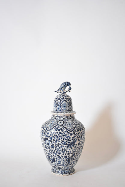 Pair of Delft blue and white baluster covered vases, XIXth c.