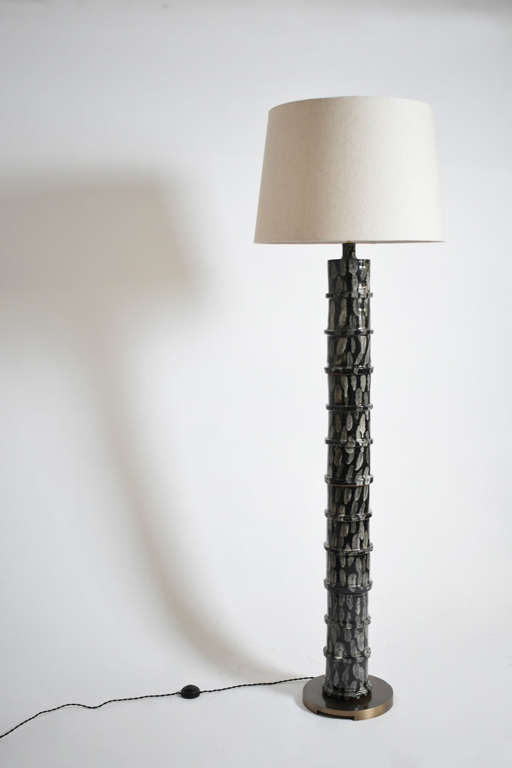 "Inle" grey and black ceramic floor lamp, Barracuda edition.