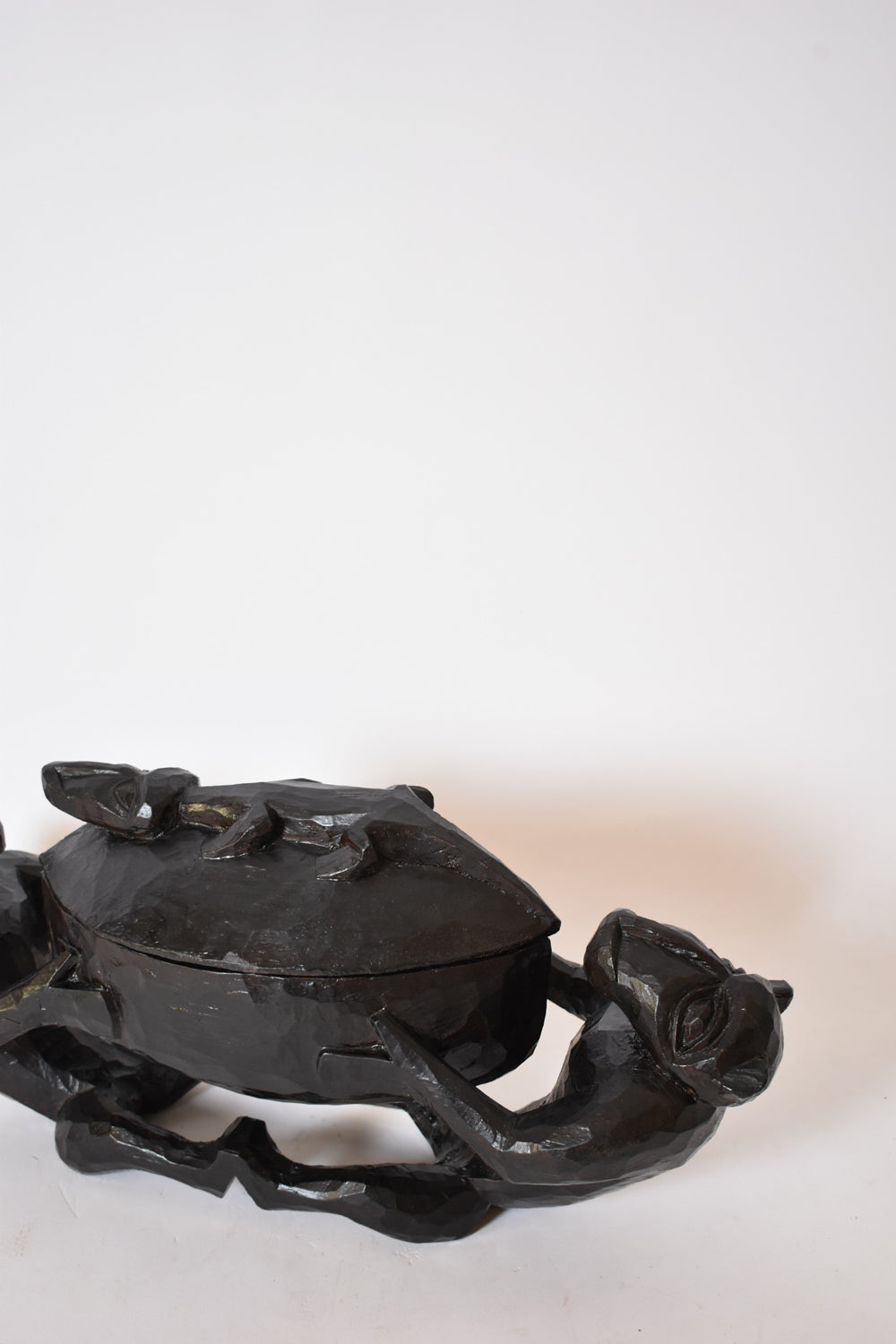 Senufo carved wooden box, 1970s.