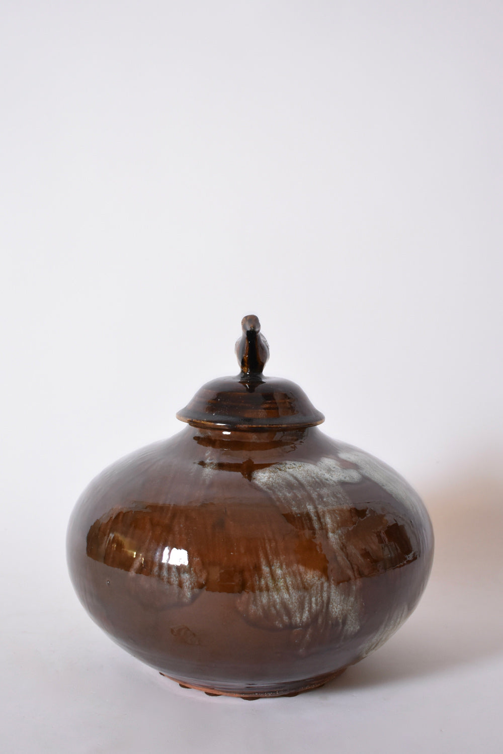 "Brejos" brown ceramic covered vase, Barracuda Edition.