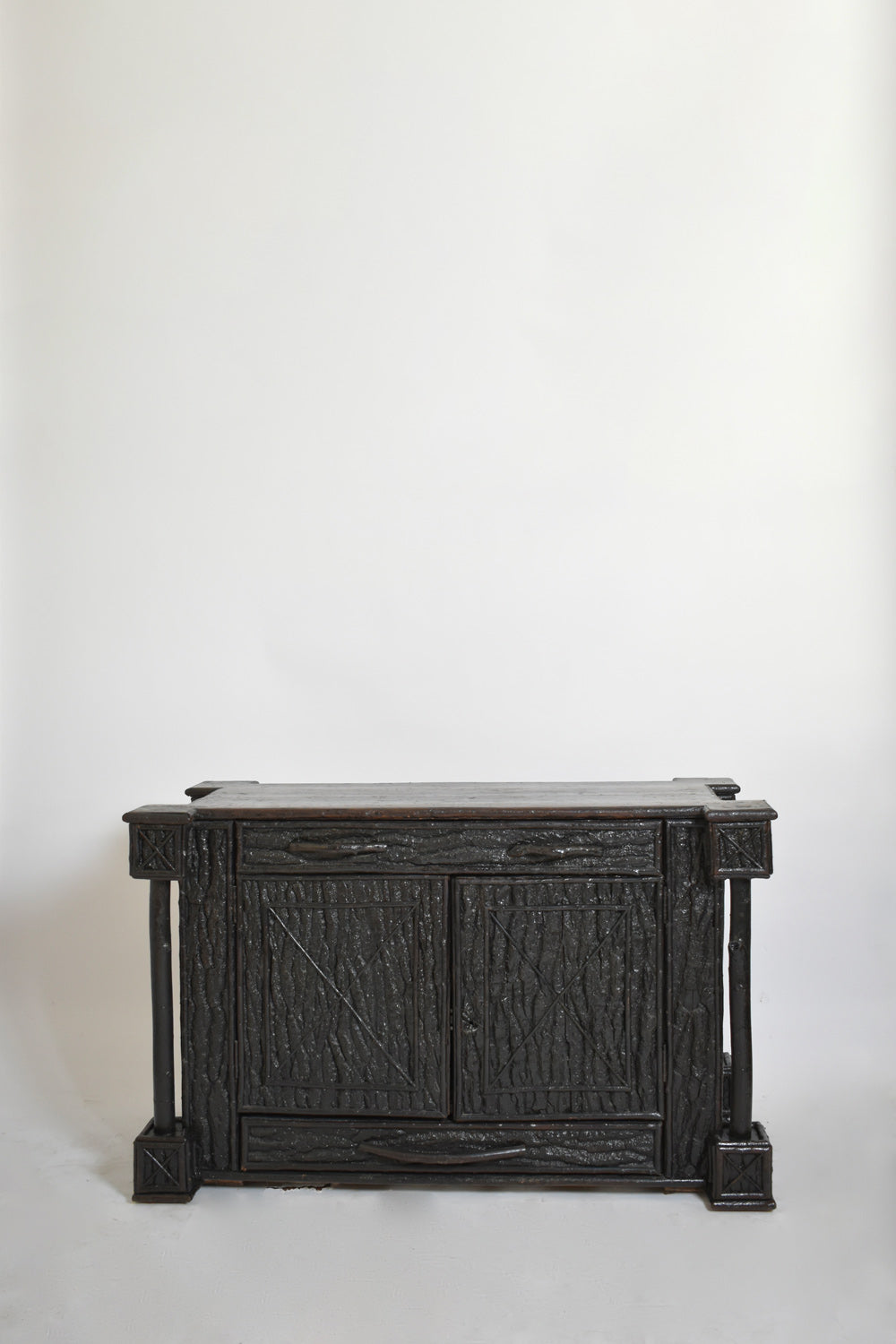 Foret Noire chest of drawers, XIXth c.