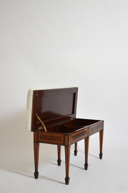 Six legs marquetry bench, XIXth c.