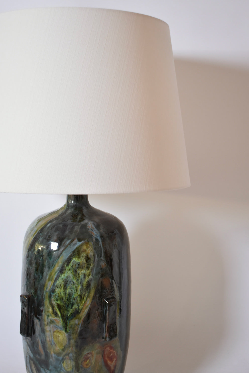 Important green, blue and yellow ceramic lamp Helder.