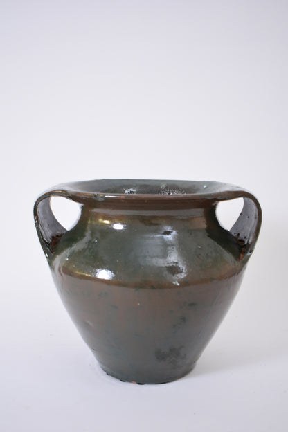 Olive green ceramic vase by Helder, 2025.