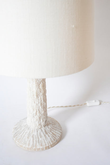 Brutalist alabaster table lamp, 1960s.