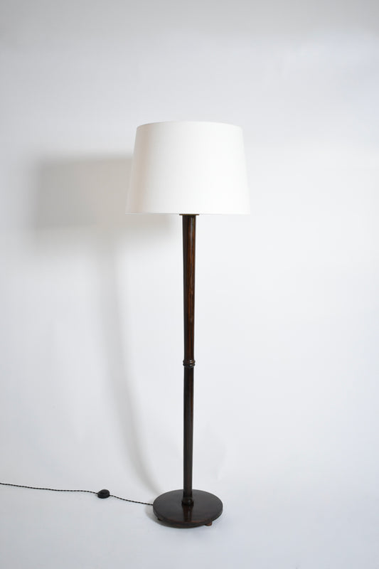 Wooden Art Deco floor lamp, 1930s.