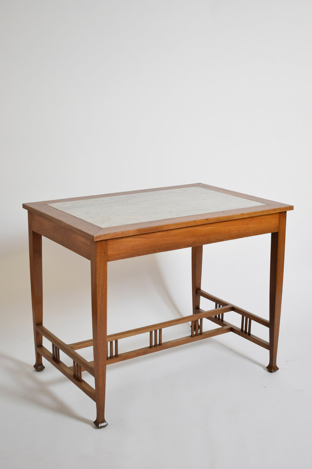 Arts and Crafts console table, 1910s.