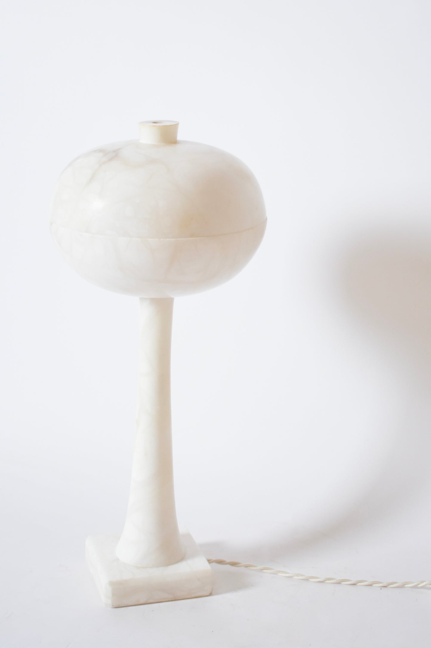 Alabaster space age mushroom lamp, 1970s.