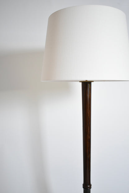 Wooden Art Deco floor lamp, 1930s.