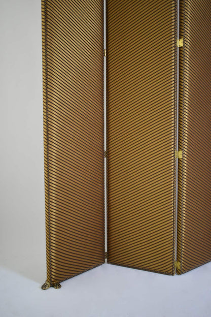 Four leaves lion paws screen, 1970s.
