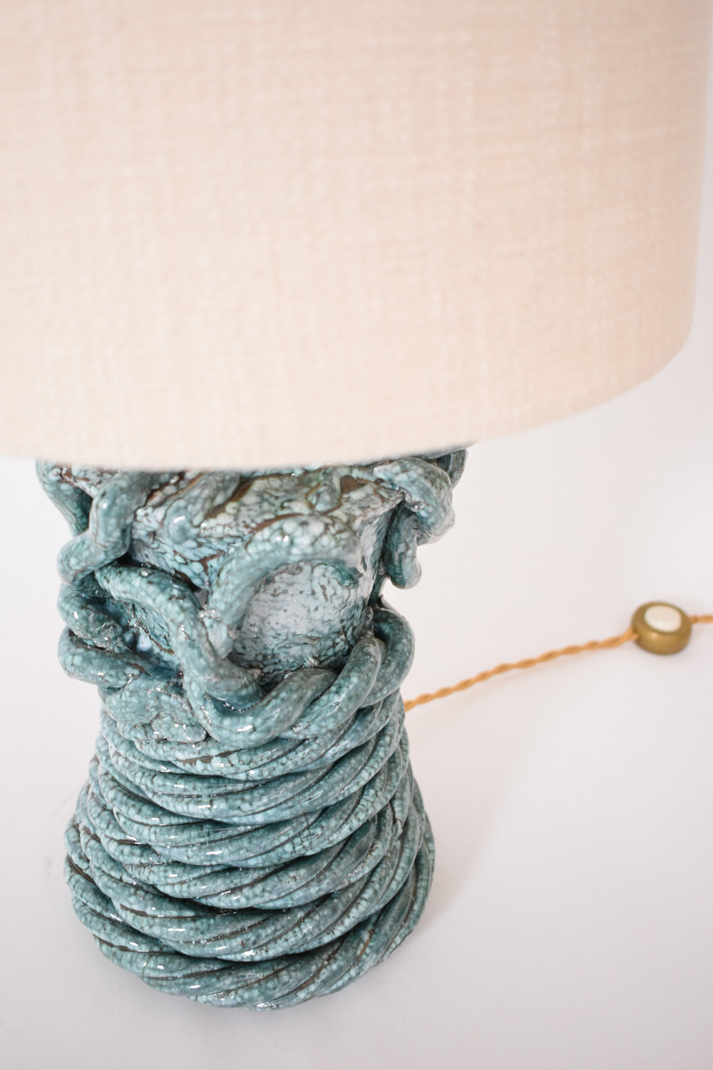 "Kasaï" Gorgone turquoise ceramic lamp 32cm, Barracuda Edition.
