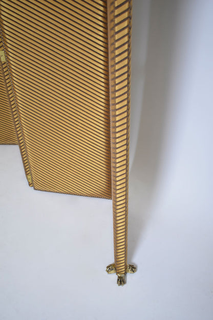 Four leaves lion paws screen, 1970s.