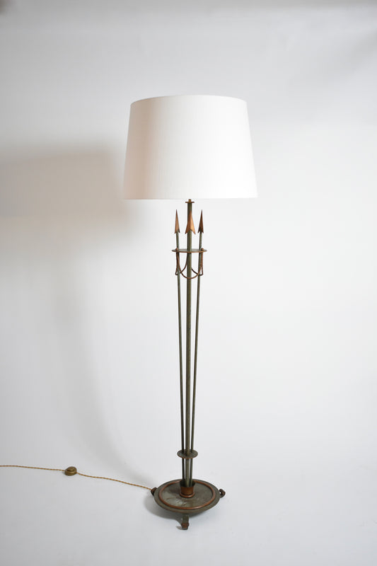 Neoclasssical arrrows wrought iron floor lamp, 1950s.