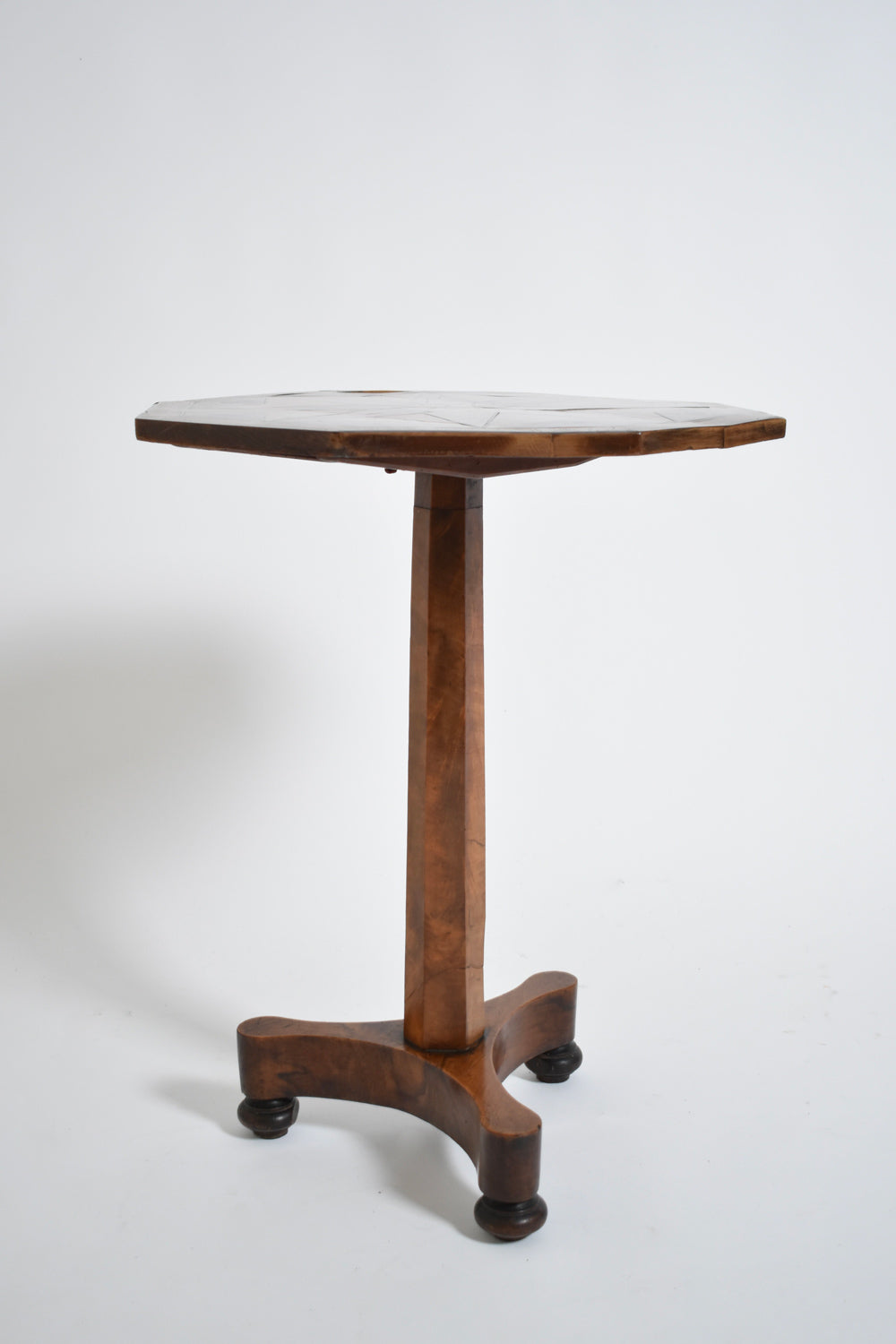 Pedestal octogonal table, XIXth c.