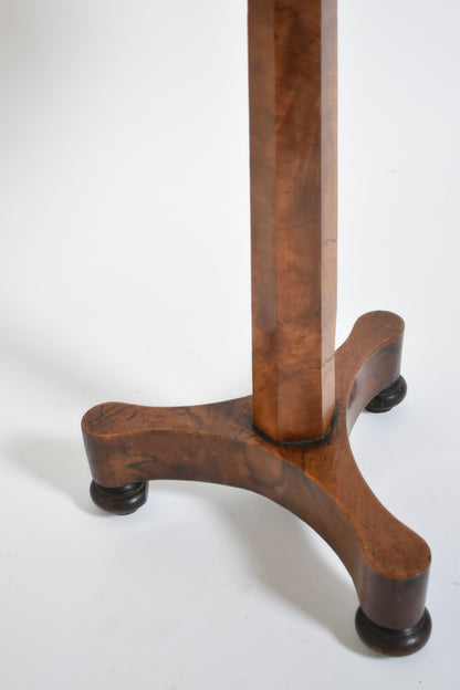 Pedestal octogonal table, XIXth c.
