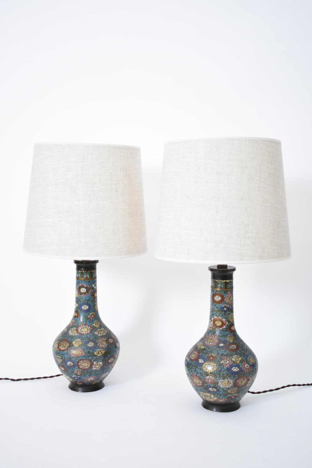 Pair of bronze cloisonné enamel lamps, XIXth c.