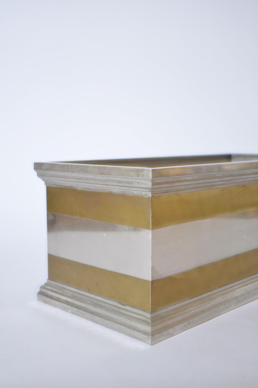 Neoclassical aluminium and brass rectangular planter, 1970s.