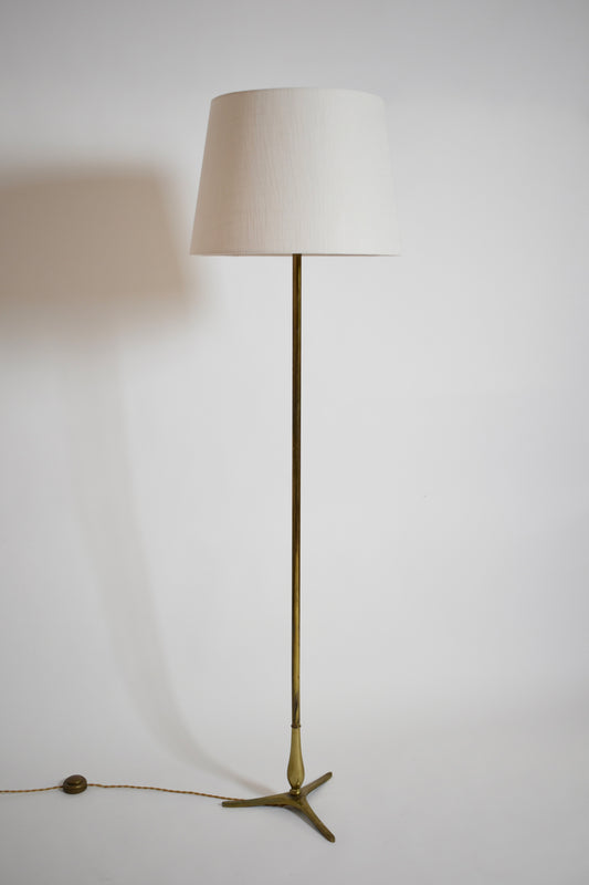 Tripod baluster neoclassical floor lamp, 1960s.