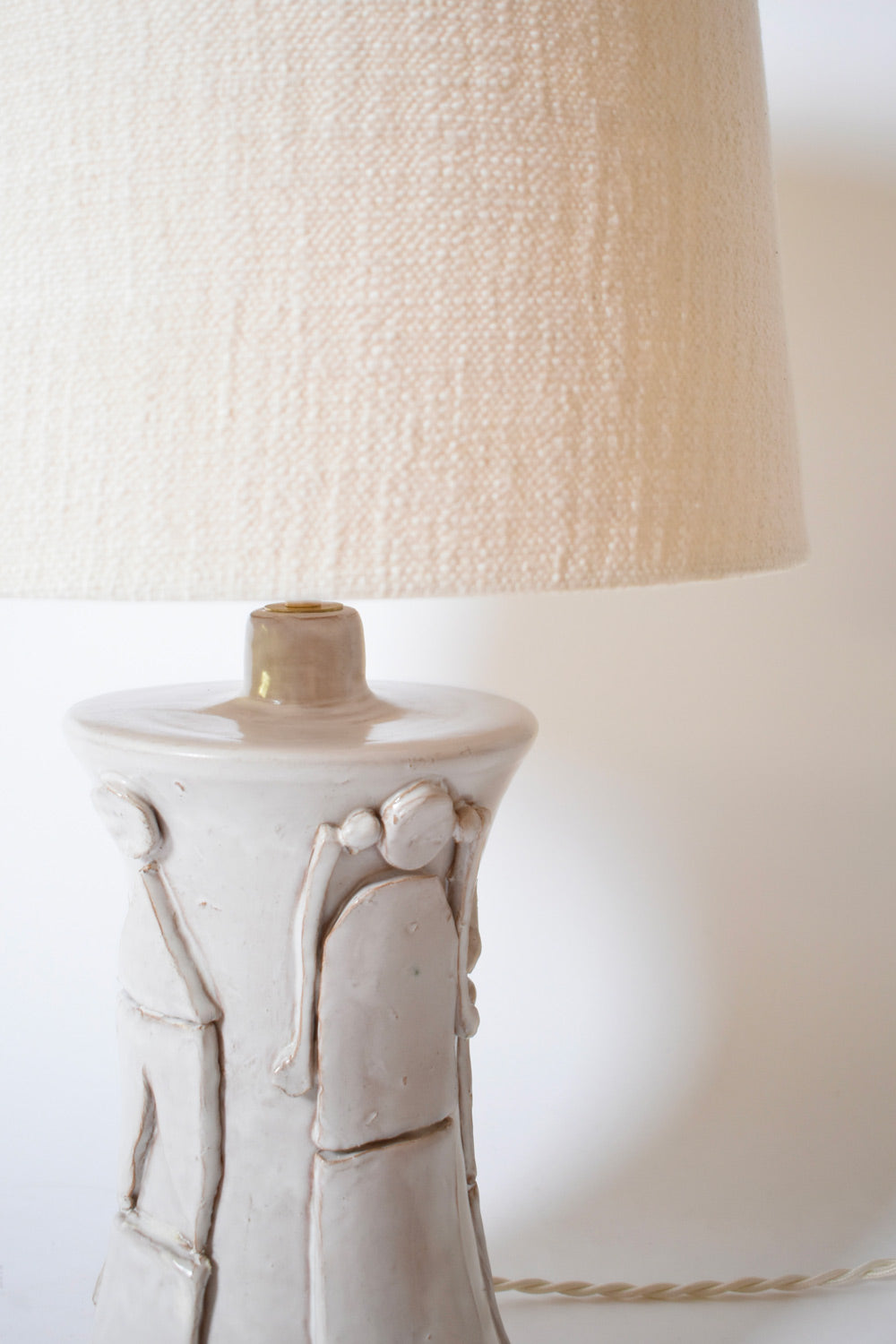 "Kasaï" Avignon off white ceramic lamp 32cm, Barracuda Edition.