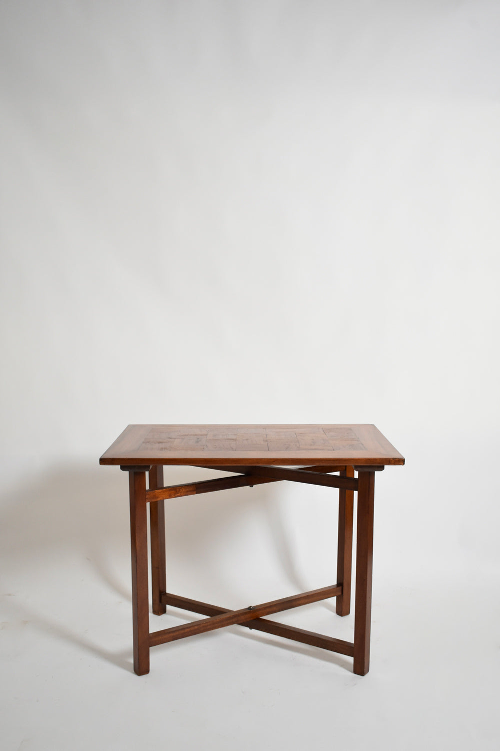 X shaped foot chessboard table, XIXth c.