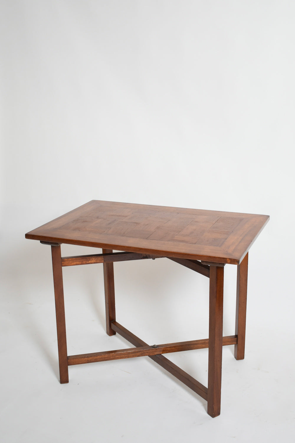 X shaped foot chessboard table, XIXth c.