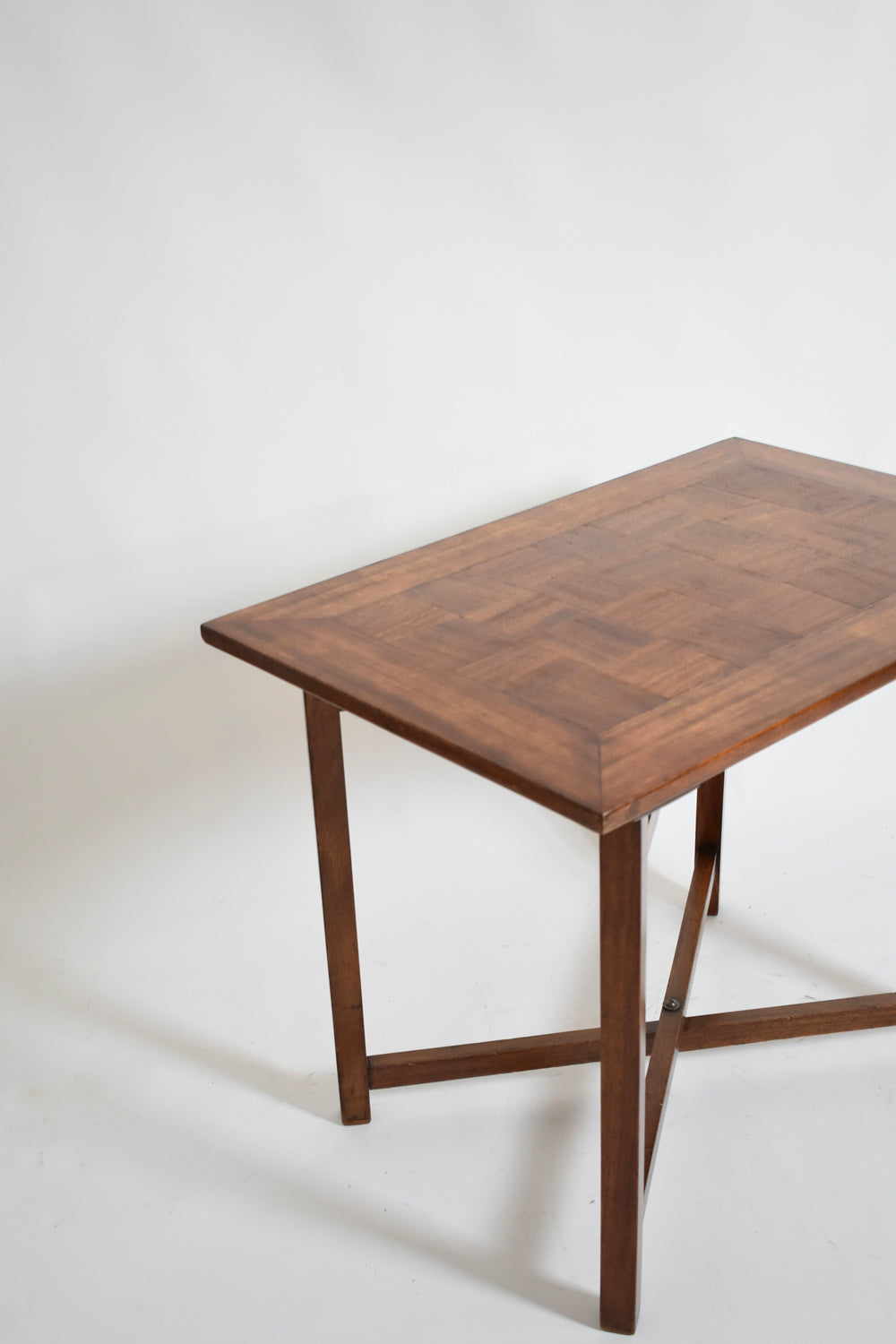 X shaped foot chessboard table, XIXth c.