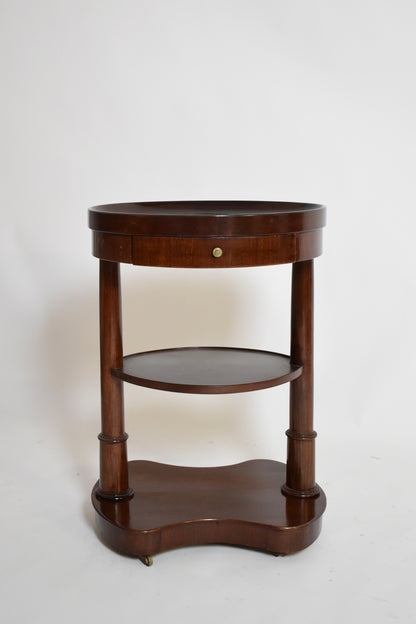 Pair of mahogany kidney ovale flying tables, XIXth c.