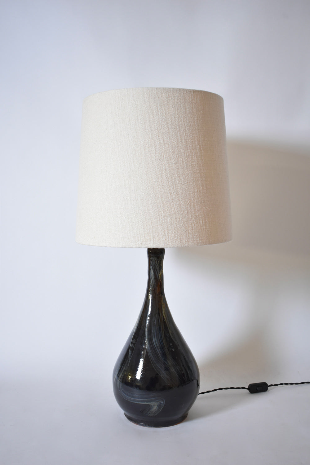 Long neck black ivory brush lamp, Helder.