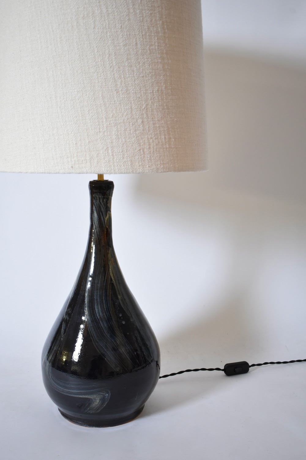Long neck black ivory brush lamp, Helder.