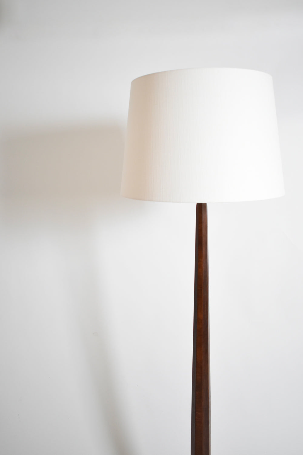 Art deco wooden floor lamp, 1930s.