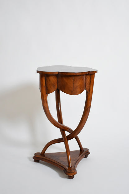 Tripod pedestal table, XIXth c.
