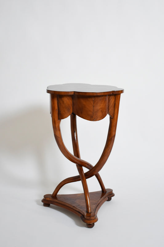 Tripod pedestal table, XIXth c.