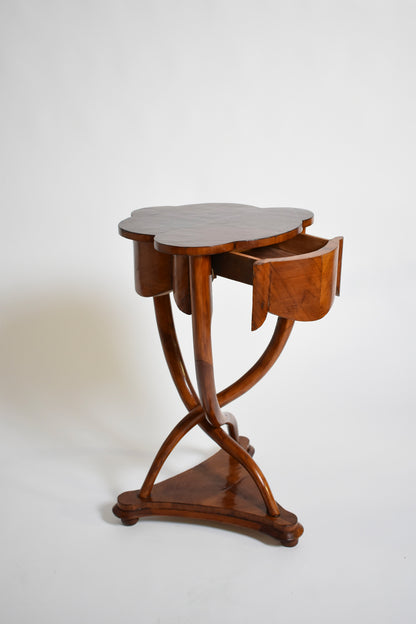Tripod pedestal table, XIXth c.