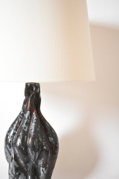 Helder organic shape ceramic lamp, 2026.