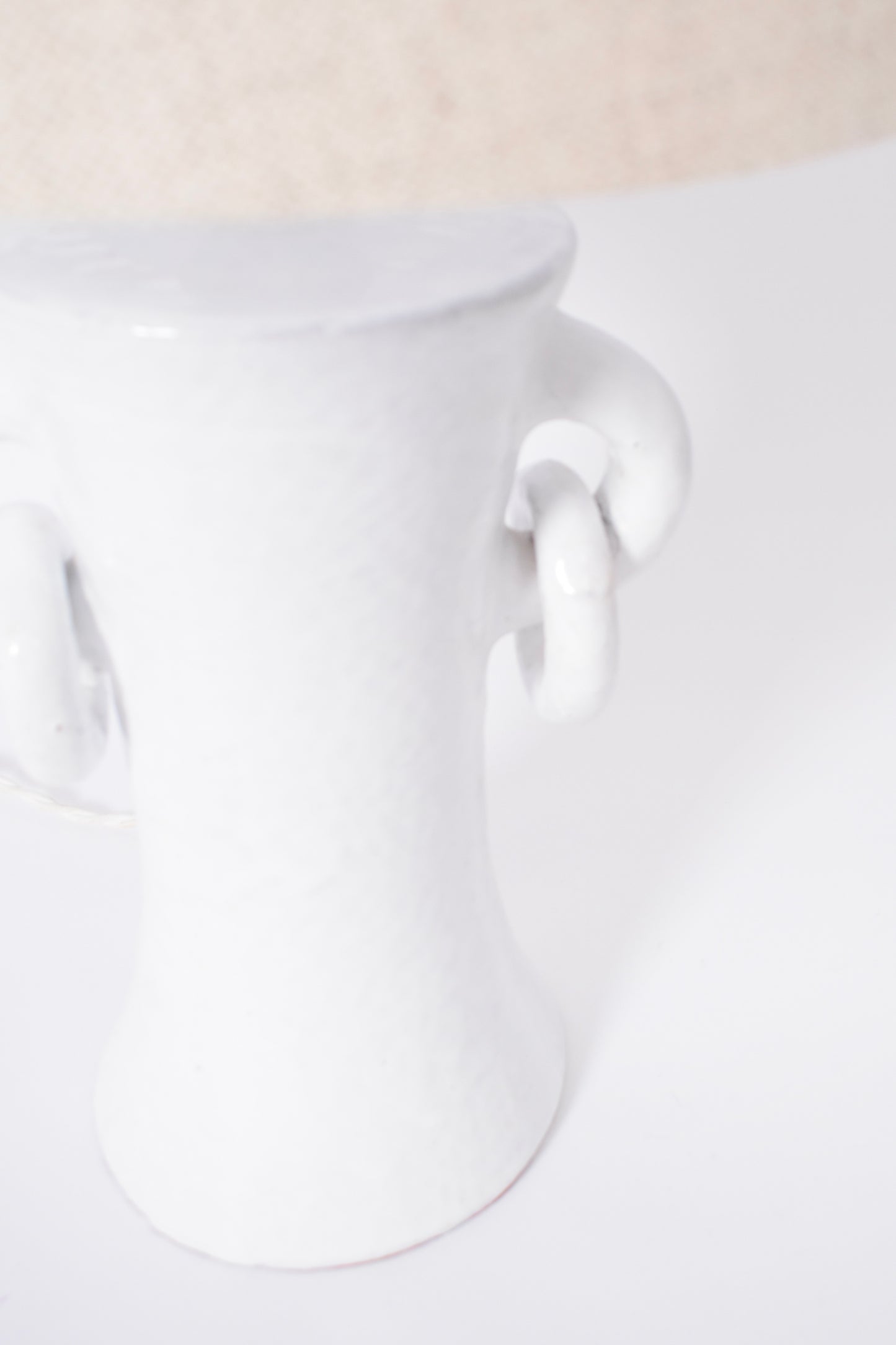 "Kasaï" Handles white ceramic lamp 32cm, Barracuda Edition.
