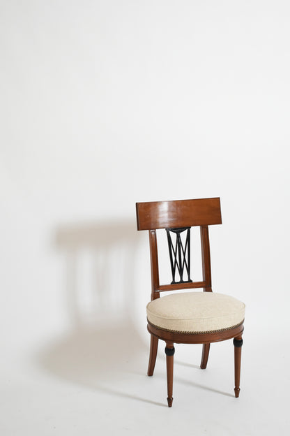 Set of four neoclassical chairs, 1920s.