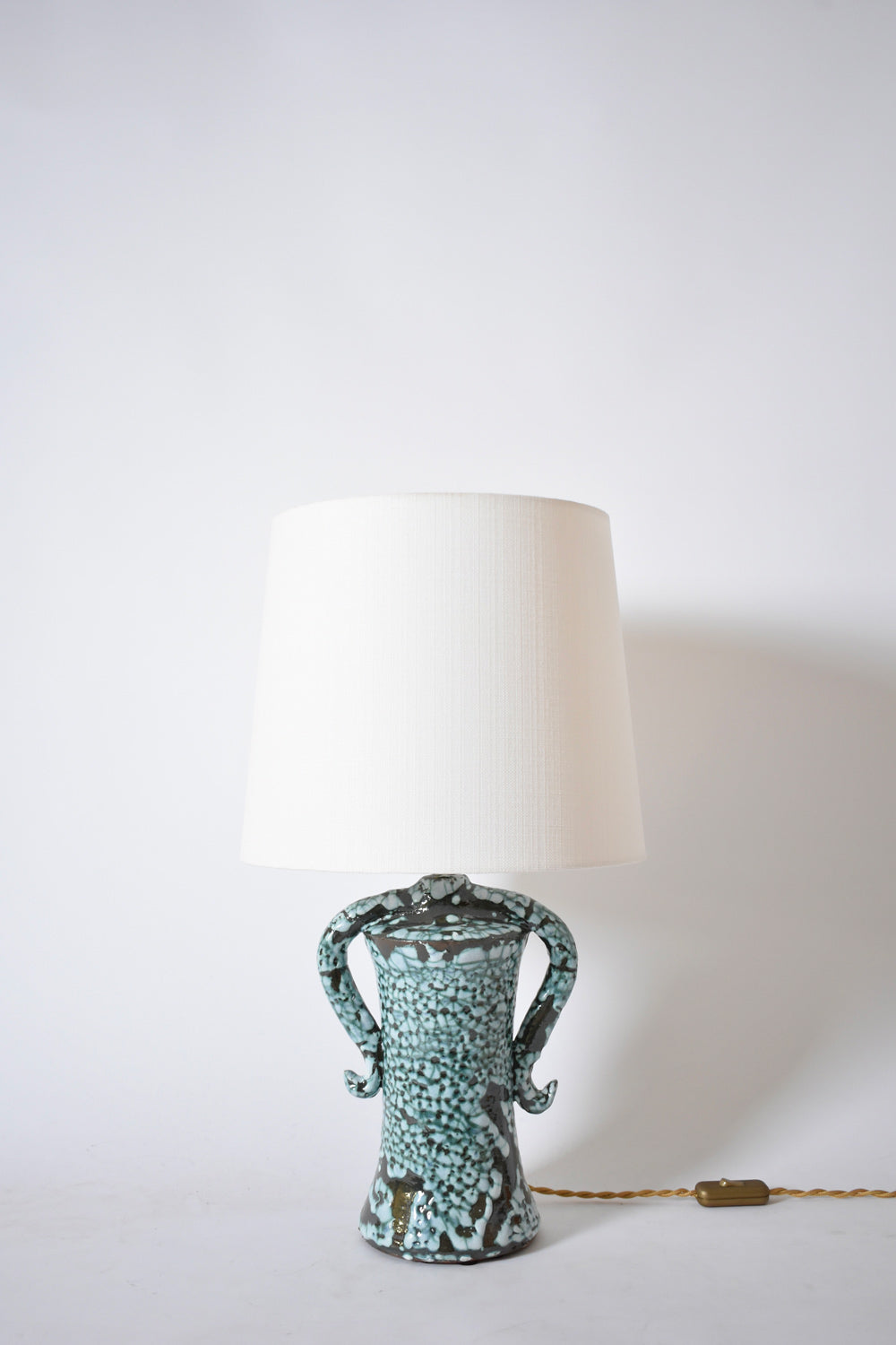 "Kasaï" Erato green craquelé handles ceramic lamp 32cm, Barracuda Edition.