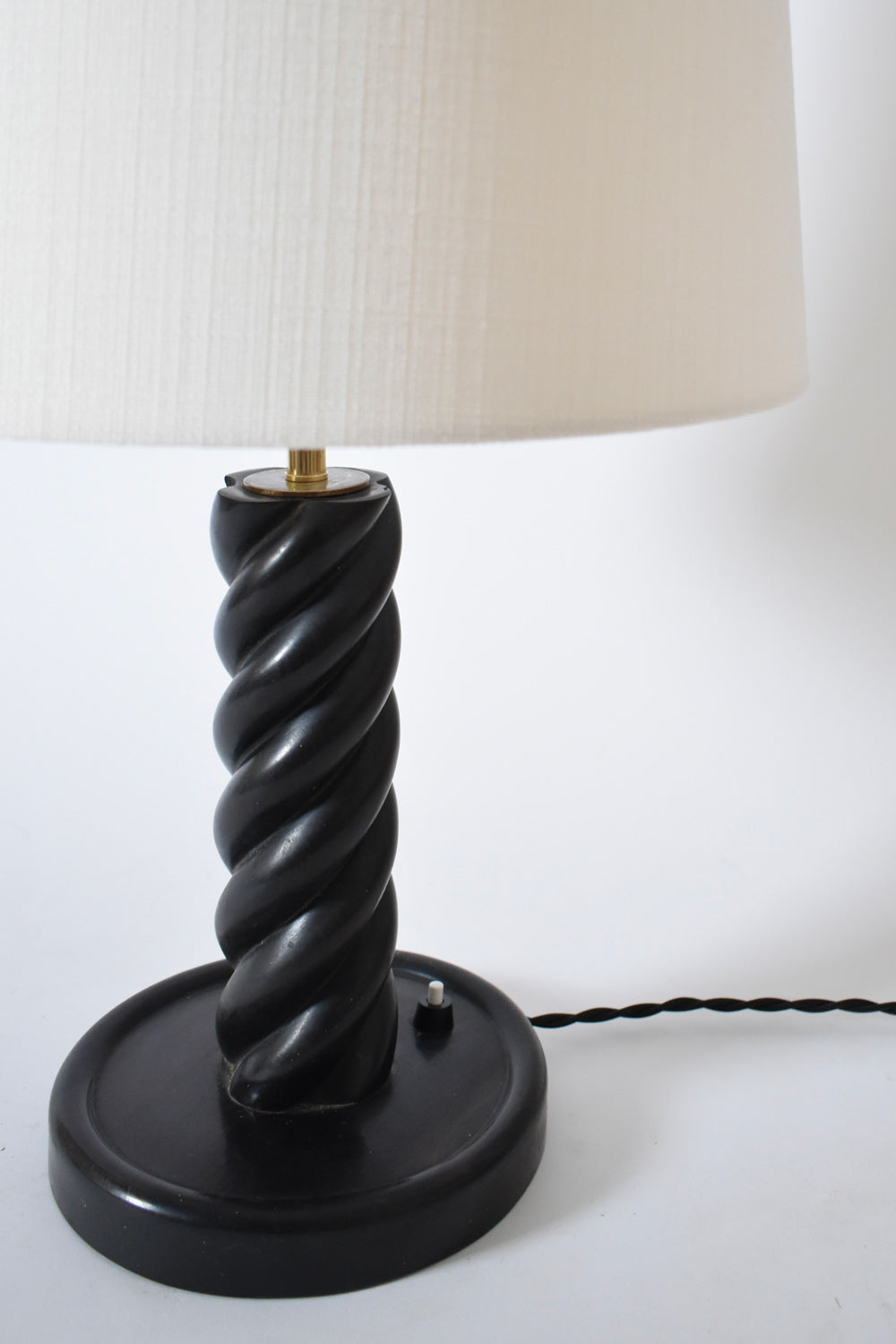 Turned ebonised column table lamp, 1960s.