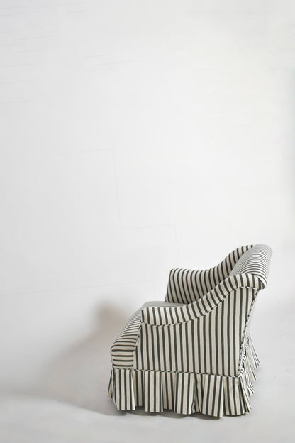 Pair of green and white stripes fabric armchairs, XIXth c.