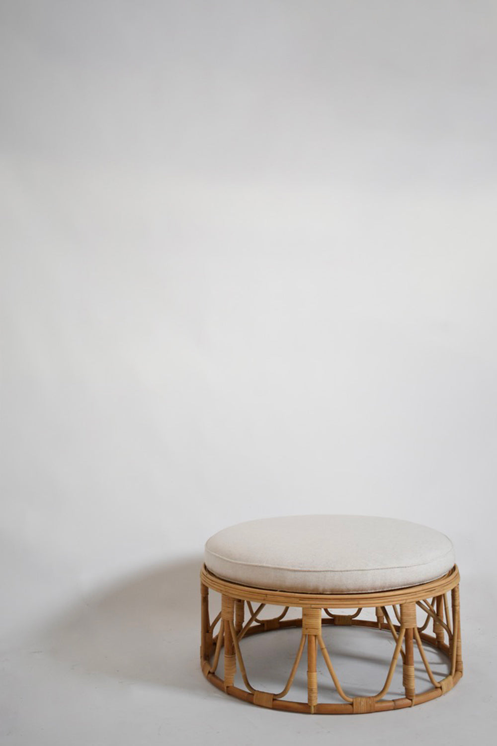 "Arrabida" 90cm rattan pouf stool.