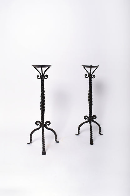 Pair of neoclassical wrought iron lamps, 1970s.