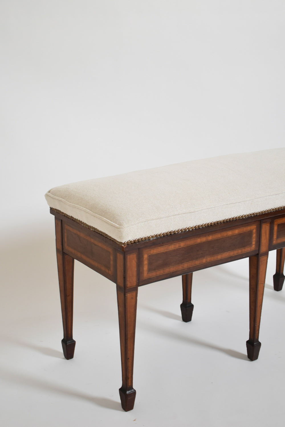 Six legs marquetry bench, XIXth c.