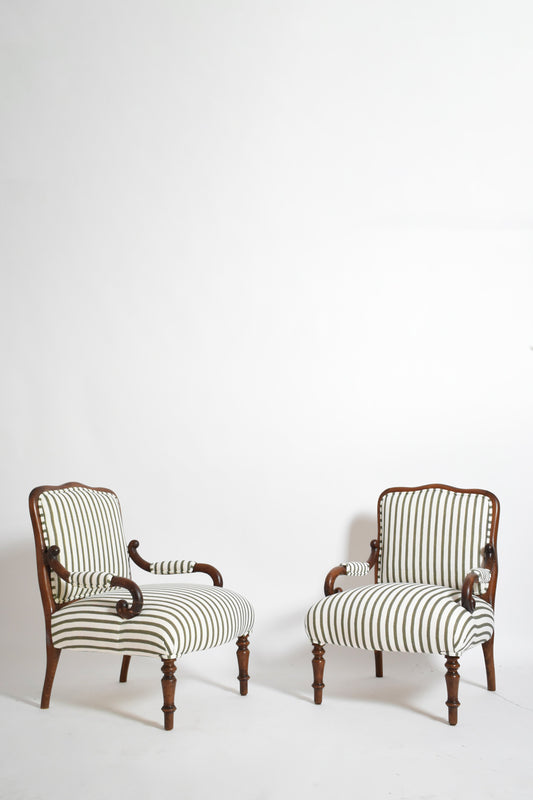 Pair of green and white stripes armchairs, XIXth c.