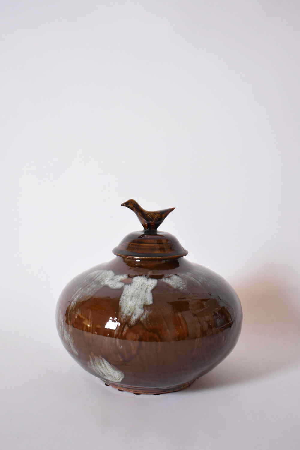 "Brejos" brown ceramic covered vase, Barracuda Edition.
